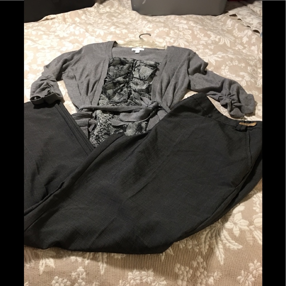 Ny and co sz 14 pants and xl seaterboth one price